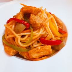 A picture of Chowmein.