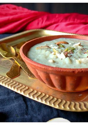 ખીર (Kheer Recipe in Gujarati) રેસીપી મુખ્ય ફોટો