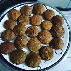 A picture of Millet vada.