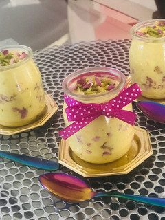 A picture of Elaichi Srikhand.