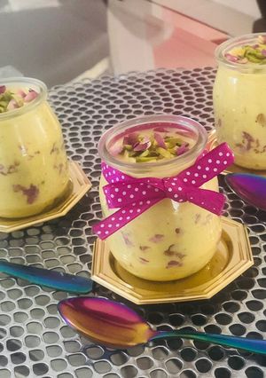 A picture of Elaichi Srikhand.