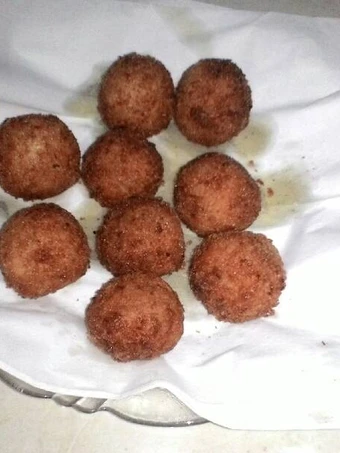 Langkah Mudah untuk Membikin Resep Bola bola kentang kres di luar lembut di dalam yang Lezat Sekali Anti Ribet, Bikin Ngiler