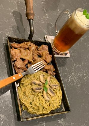 塔香洋菇義大利麵豚五花 的食譜成品照片