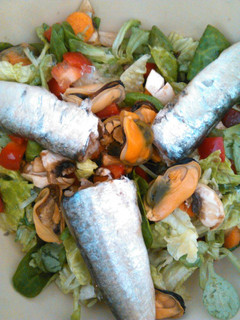 Una foto de Ensalada marinera