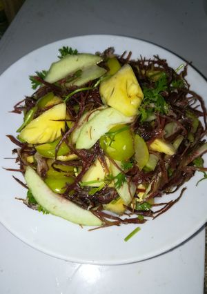 Hình của món Salad thịt bò gác bếp.