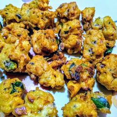A picture of Potato, Onion Pakouda.