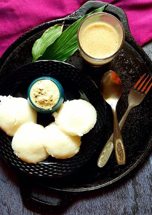 A picture of Rice Idli.