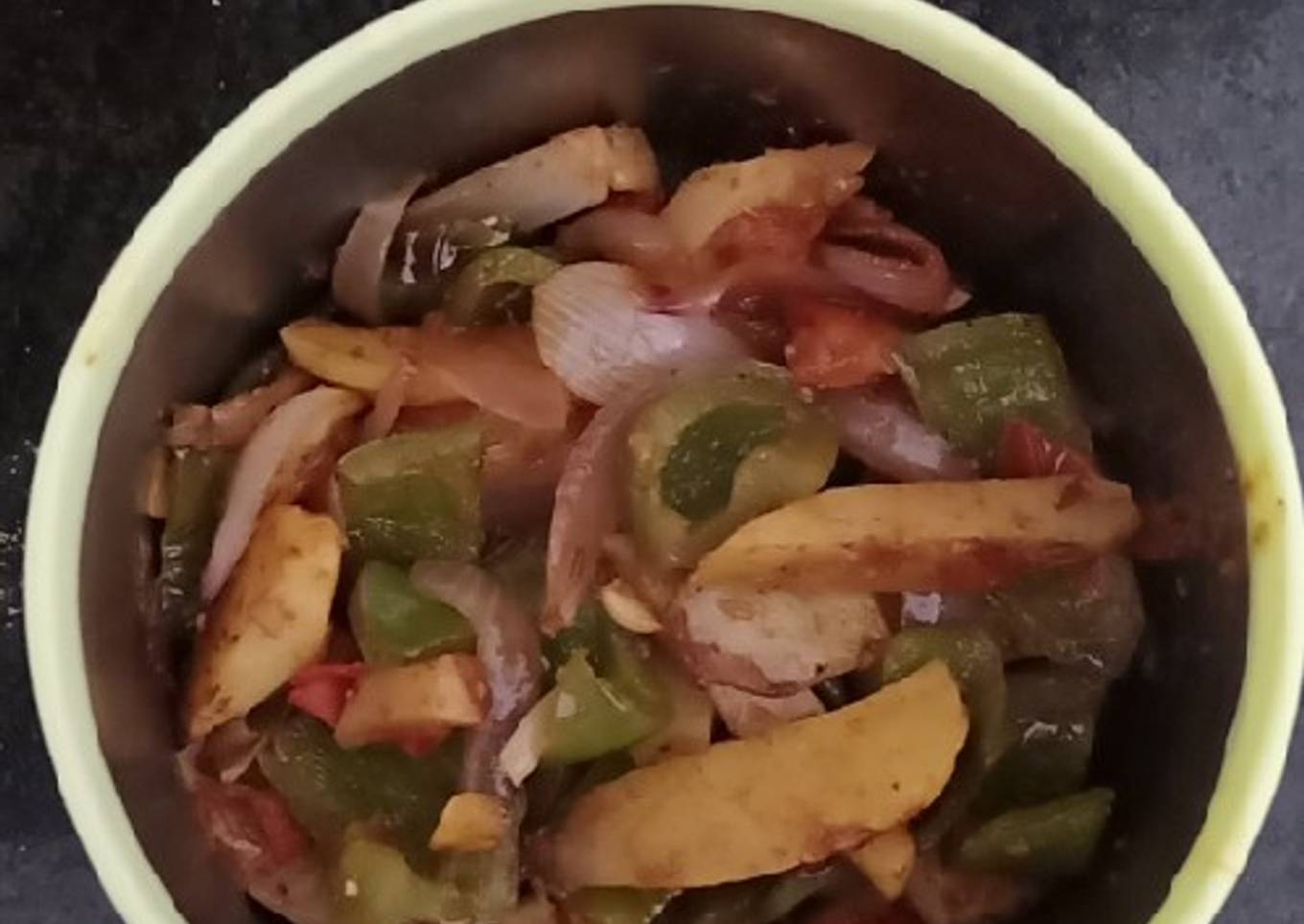 Healthy dry onion capsicum veg
