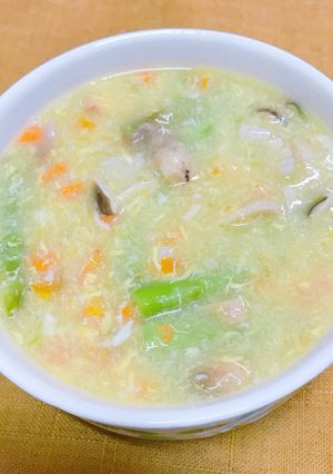 Hình của món Soup măng tây chay.