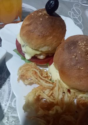 صورة لوصفة ميني همبرغر 🍔 بكفتة الدجاج