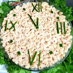 A picture of Macronie clock salad.