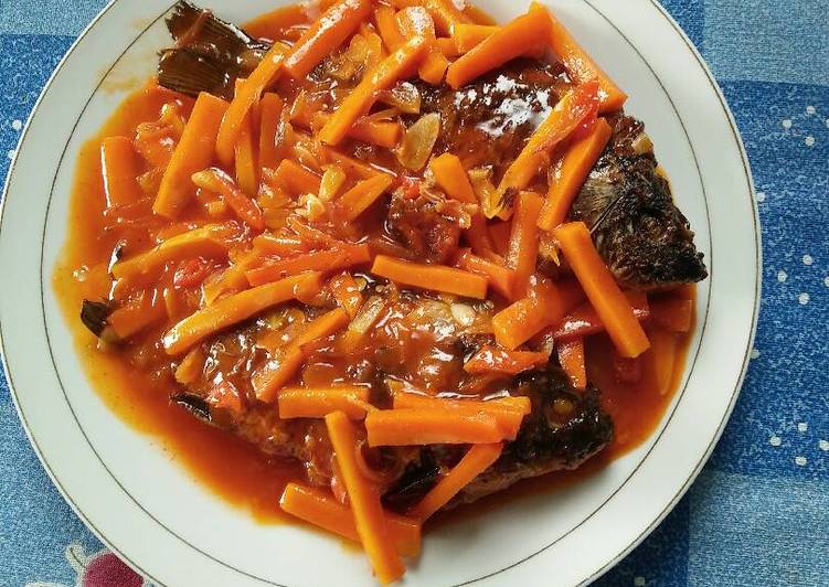 Resep Ikan mas masak saos yang Lezat Sekali
