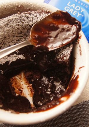 平底鍋烤巧克力熔岩蛋糕 的食譜成品照片