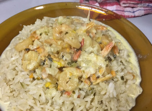 Una foto de Especial arroz con camarones a la crema