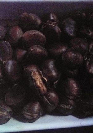 A picture of Easy to open chestnuts.