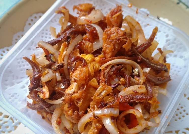 Mandai Goreng Dengan Ikan Bilis