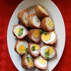 A picture of Scotch Eggs.