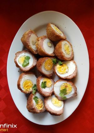 A picture of Scotch Eggs.