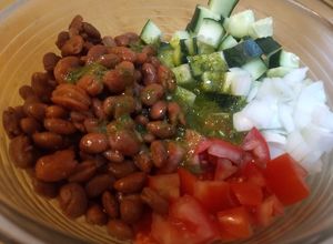 Una foto de Ensalada fresca de frijoles