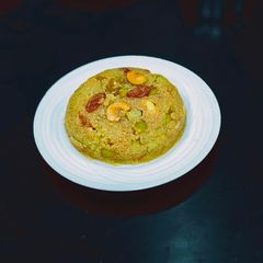 A picture of Pears Halwa.
