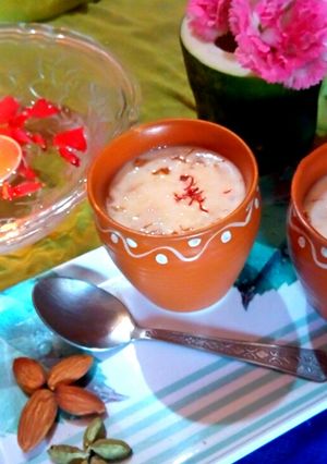 A picture of Raw papaya kheer.