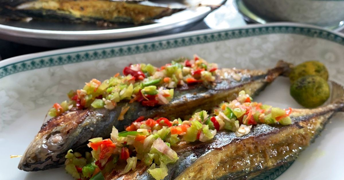Kembung Bakar sambal Colo Colo
