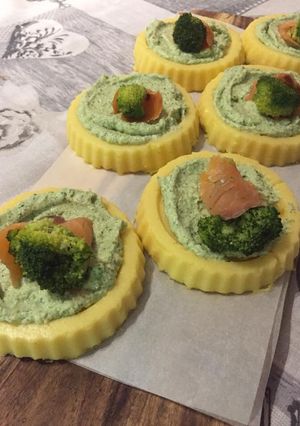 Foto di Tortini di polenta con broccoli e salmone #ciaksicucina #cookpad