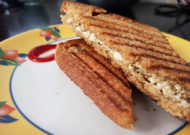Recipe of Any-night-of-the-week Paneer cheese grilled sandwich