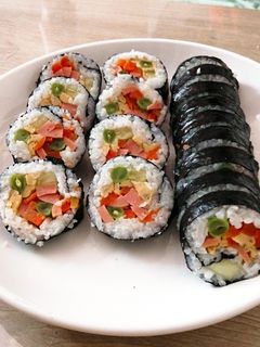 Hình của món Kimbap.
