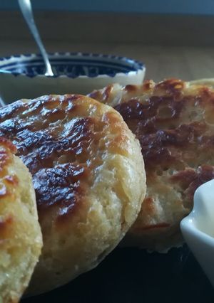 A picture of Crumpets.