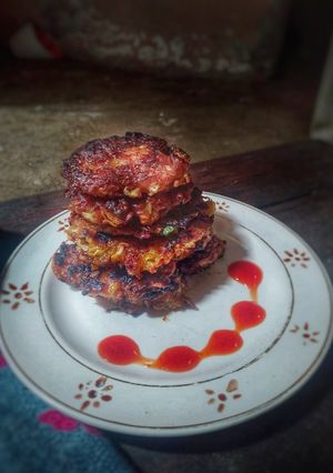ক্যাবেজ হ্যাস ব্রাউন (cabbage hash brown recipe in Bengali) রেসিপির প্রধান ছবি