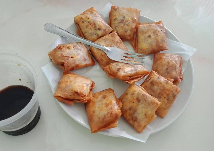 Martabak telur kornet