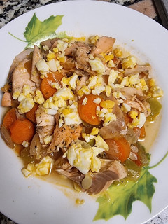 Una foto de Cazuela de salmón y verduras TM31