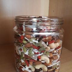 A picture of Trail mix.