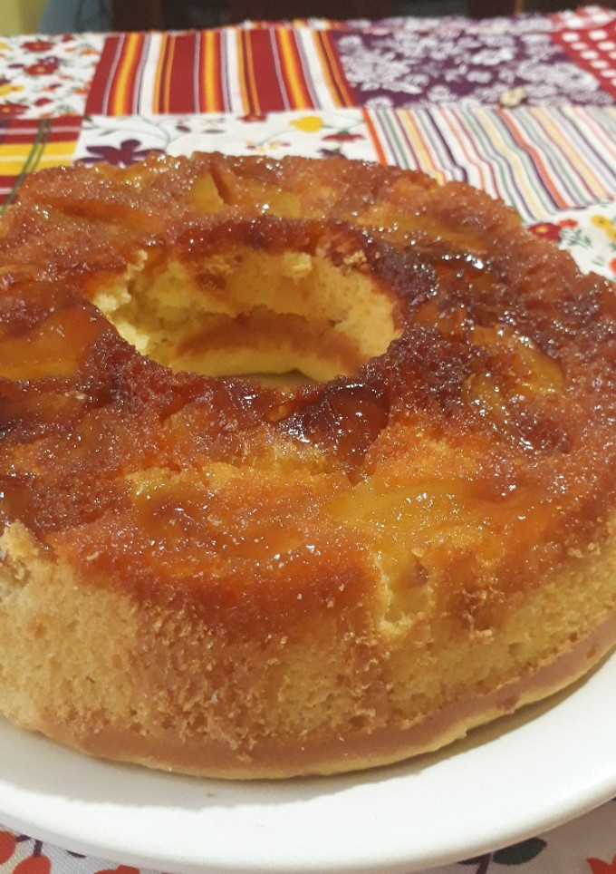 Una foto de Torta de manzana invertida