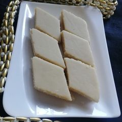 A picture of Kaju katli.