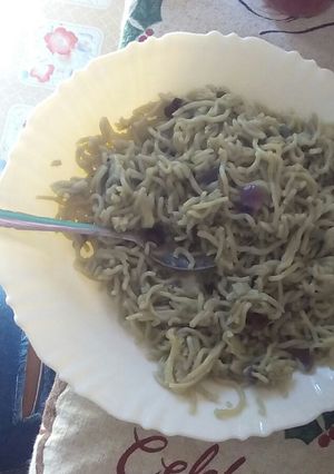 A picture of Indomie for supper.