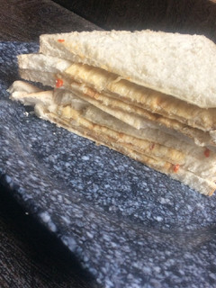 Simple egg sandwich ainihin hoton girkin
