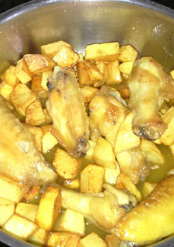 Una foto de Alitas en salsa