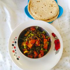 A picture of Gajar matar methi ki sabji (Carrot peas Fenugreek Sabji).