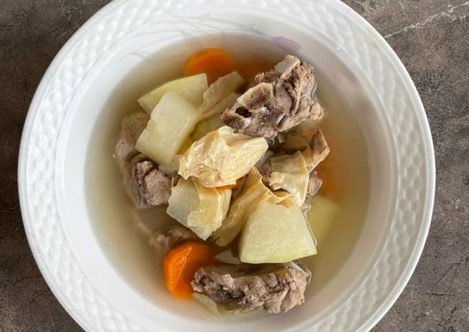 Sup iga babi kuah kundur (slow cooker)