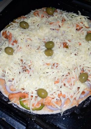 A picture of Home made pizza🍕.