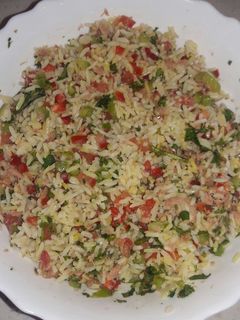 Una foto de Ensalada de arroz con atún