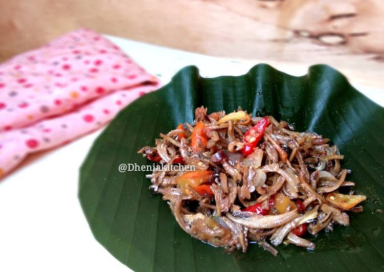 Tutorial mengolah Tumis teri bawang merah sedap