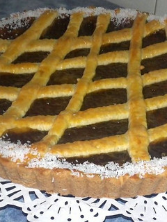 Una foto de Pasta frola de dulce de batata con chocolate 🍫