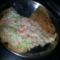A picture of Mix veg pizza paratha.