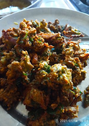 मेथी मूंग दाल पकोड़े (methi moong dal pakode recipe in Hindi) रेसिपी मुख्य फोटो