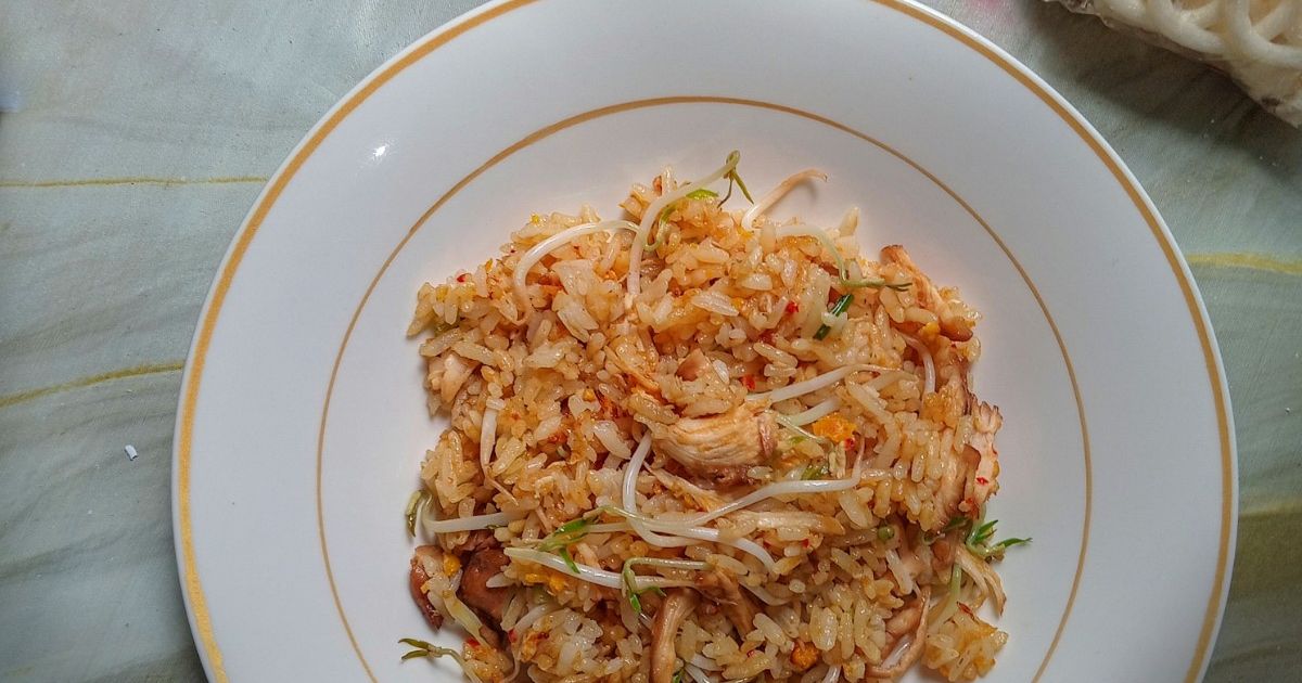 Nasi Goreng Kecambah Kecap