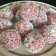 A picture of Strawberry coconut balls.