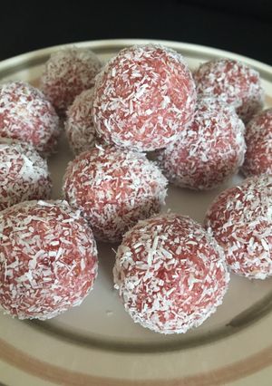 A picture of Strawberry coconut balls.